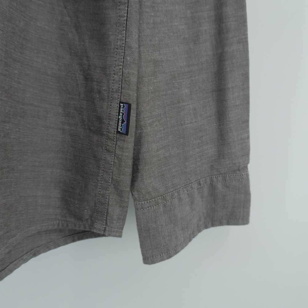 Patagonia Button Down Shirt Mens XL Grey Organic Cotton Long Slv Utility Pockets - Picture 5 of 7